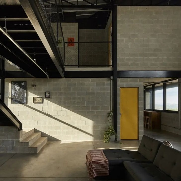 2023-01-05_17-33-54_UTC_5