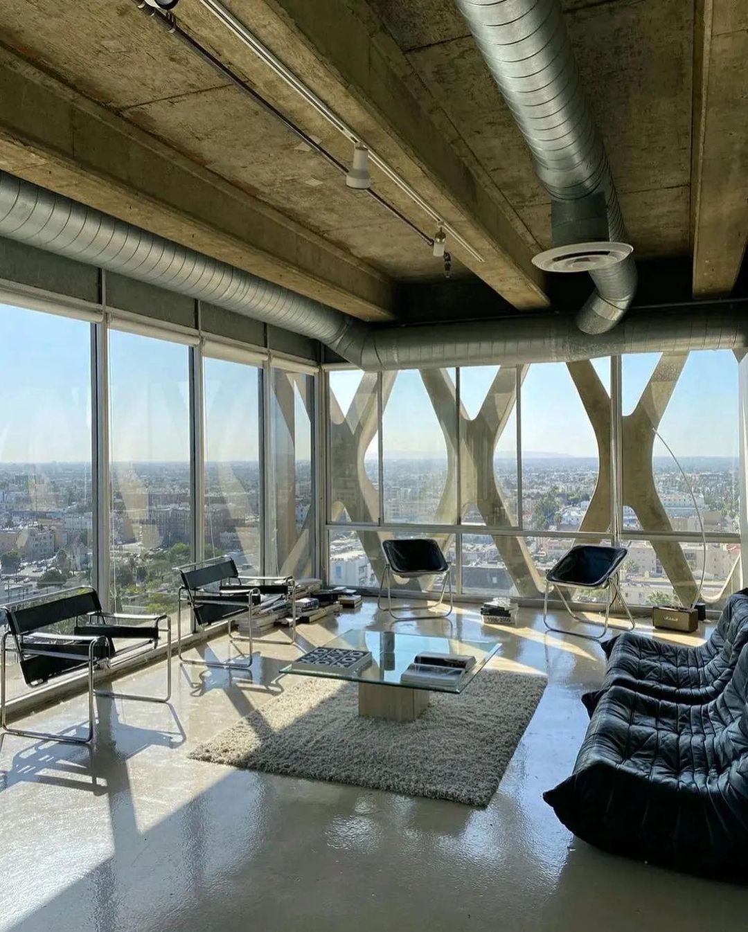 2022-04-21_21-36-45_UTC_4