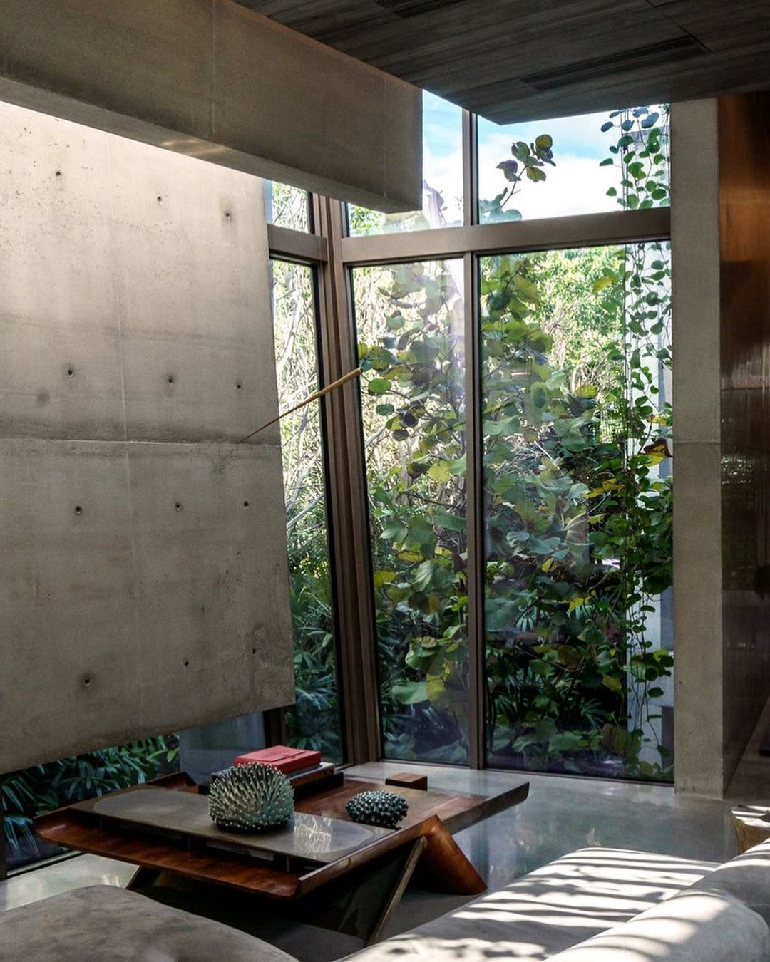 2022-12-04_15-18-06_UTC_2