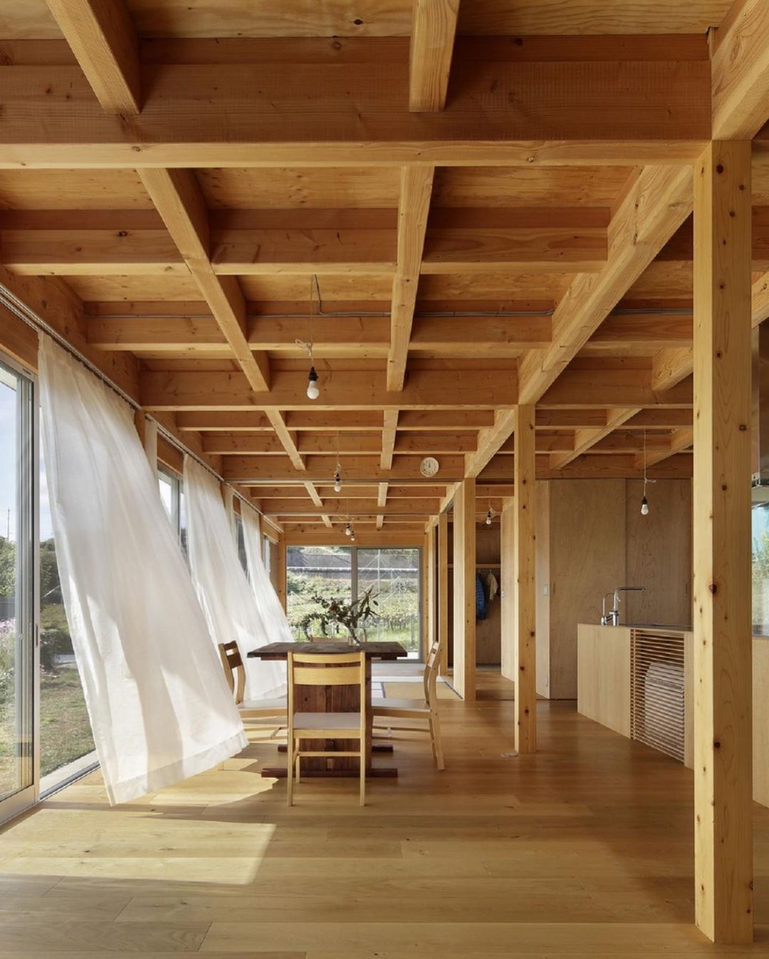 2023-01-13_18-03-00_UTC_1