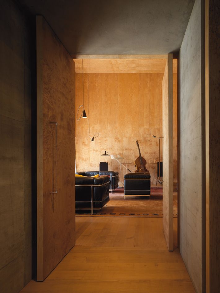 315322411426730798_Zumthor House, Haldenstein, 2005