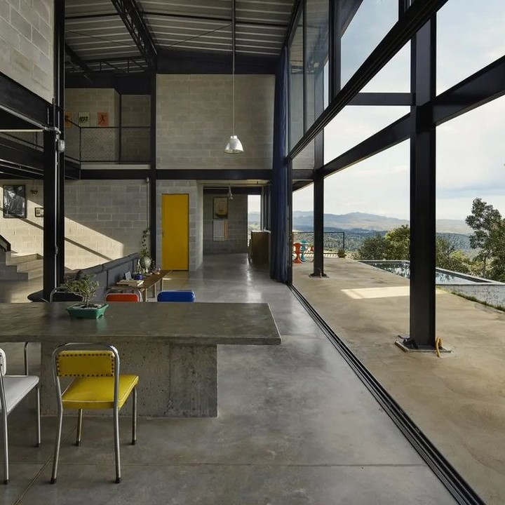 2023-01-05_17-33-54_UTC_3