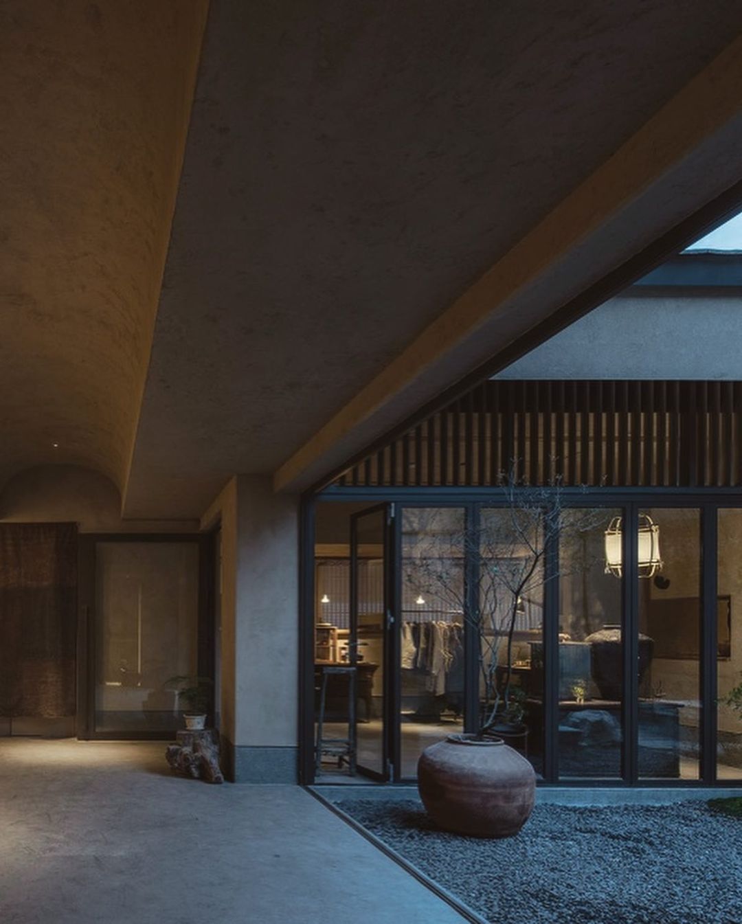 2023-01-08_15-48-51_UTC_2