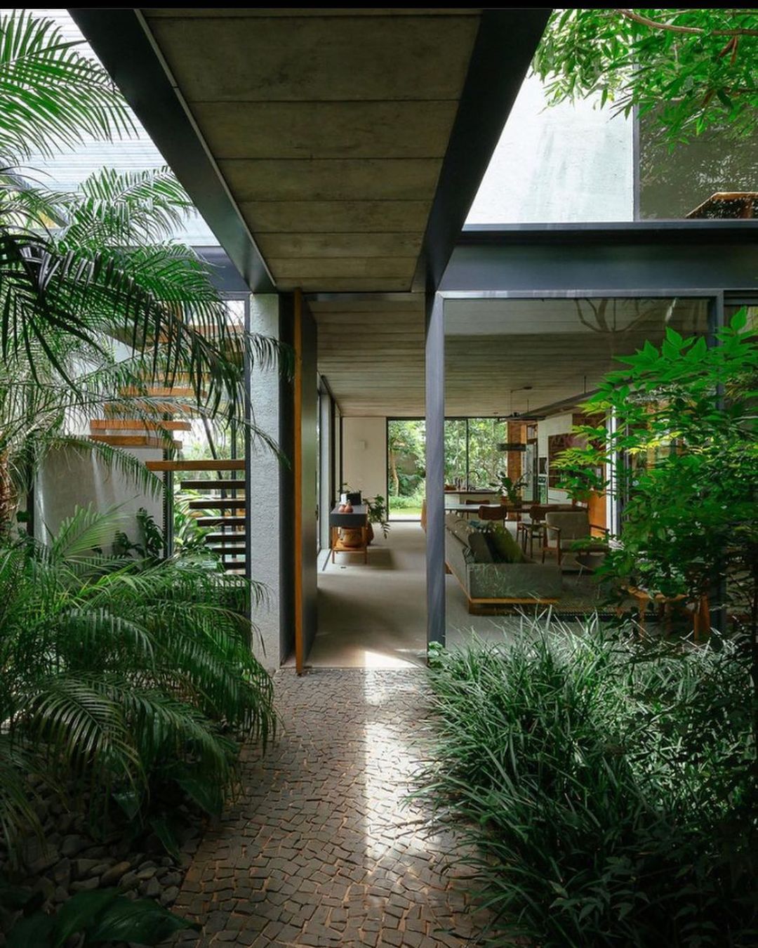 2022-05-15_14-13-57_UTC_1