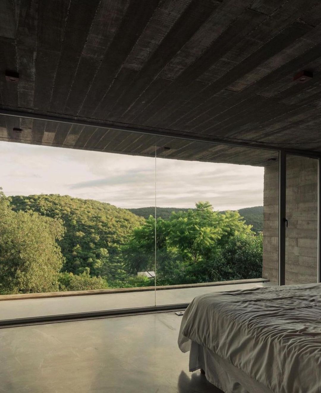 2022-11-17_20-14-00_UTC_4