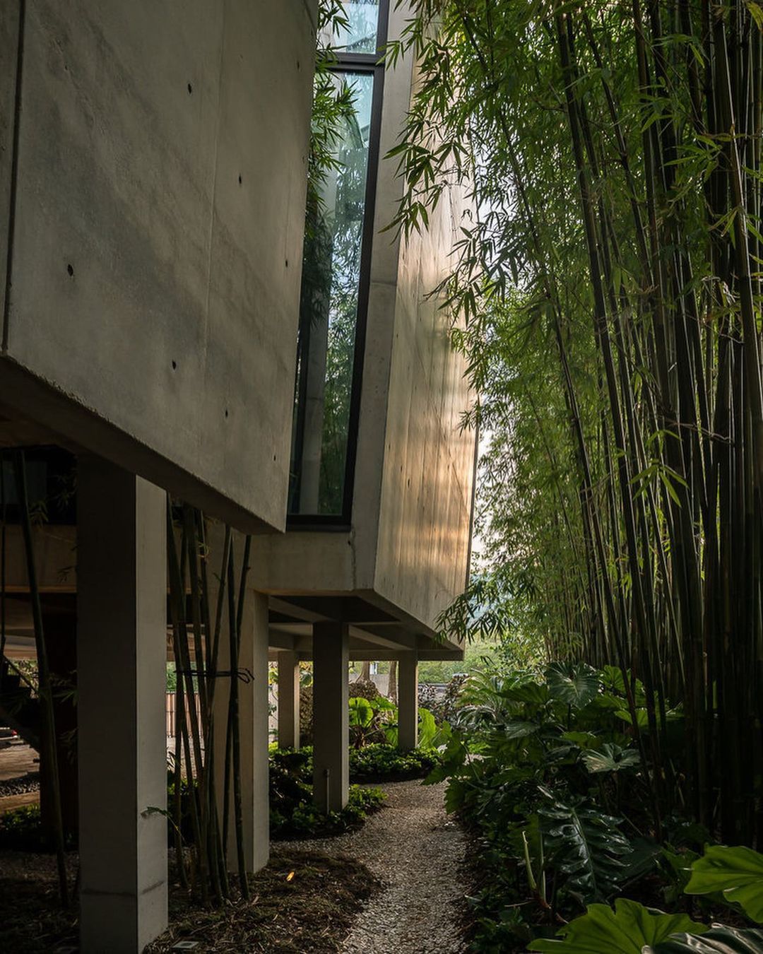 2022-12-04_15-18-06_UTC_1