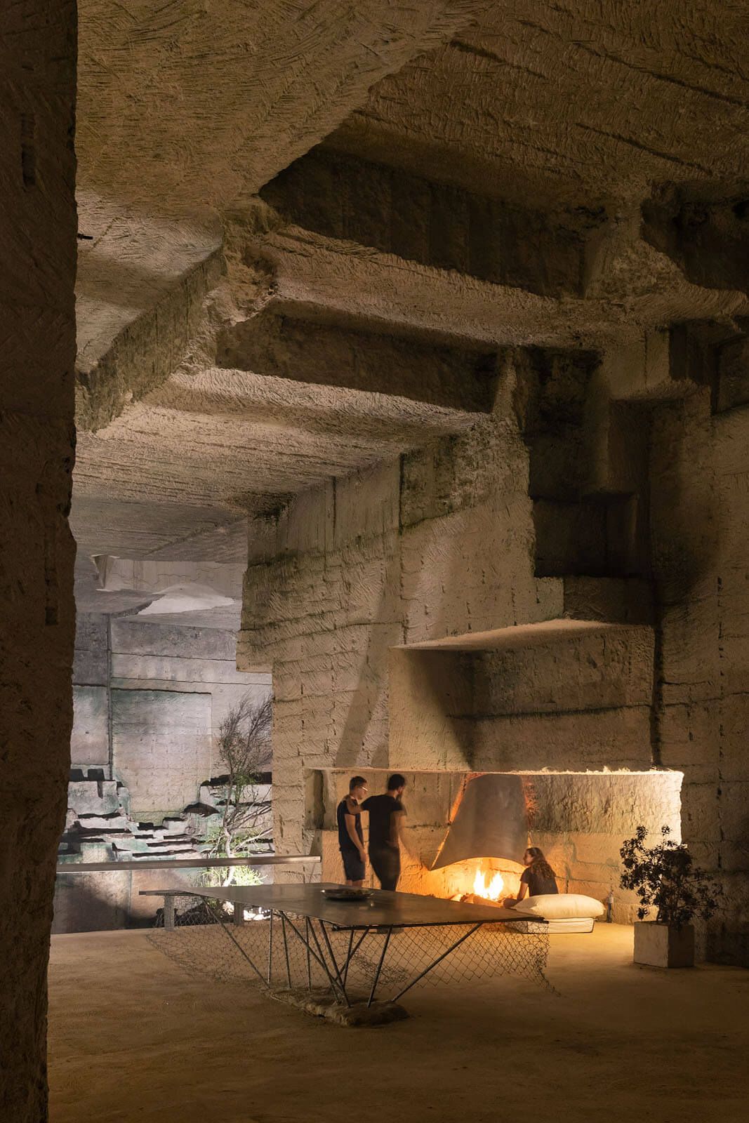 315322411427045337_Ensamble Studio creates a contemporary cave dwelling with C’an Terra