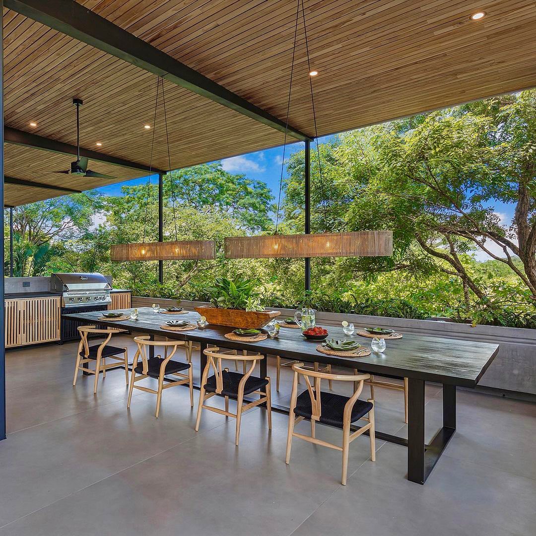 2022-12-08_18-57-26_UTC_8