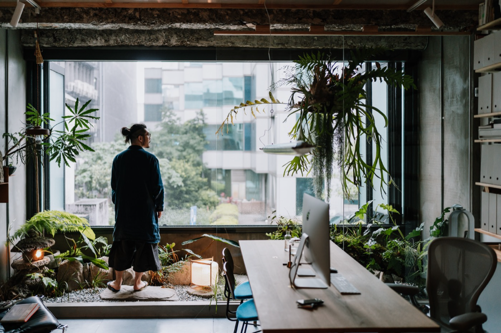 315322411426608195_【真實的家】設計師葉忠宜「以前的我無時無刻都無法待在家裡，但30歲過後卻不太喜歡出門」｜MOT TIMES 明日誌