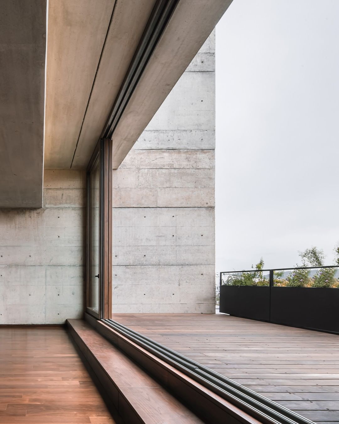 2022-04-12_18-30-45_UTC_6