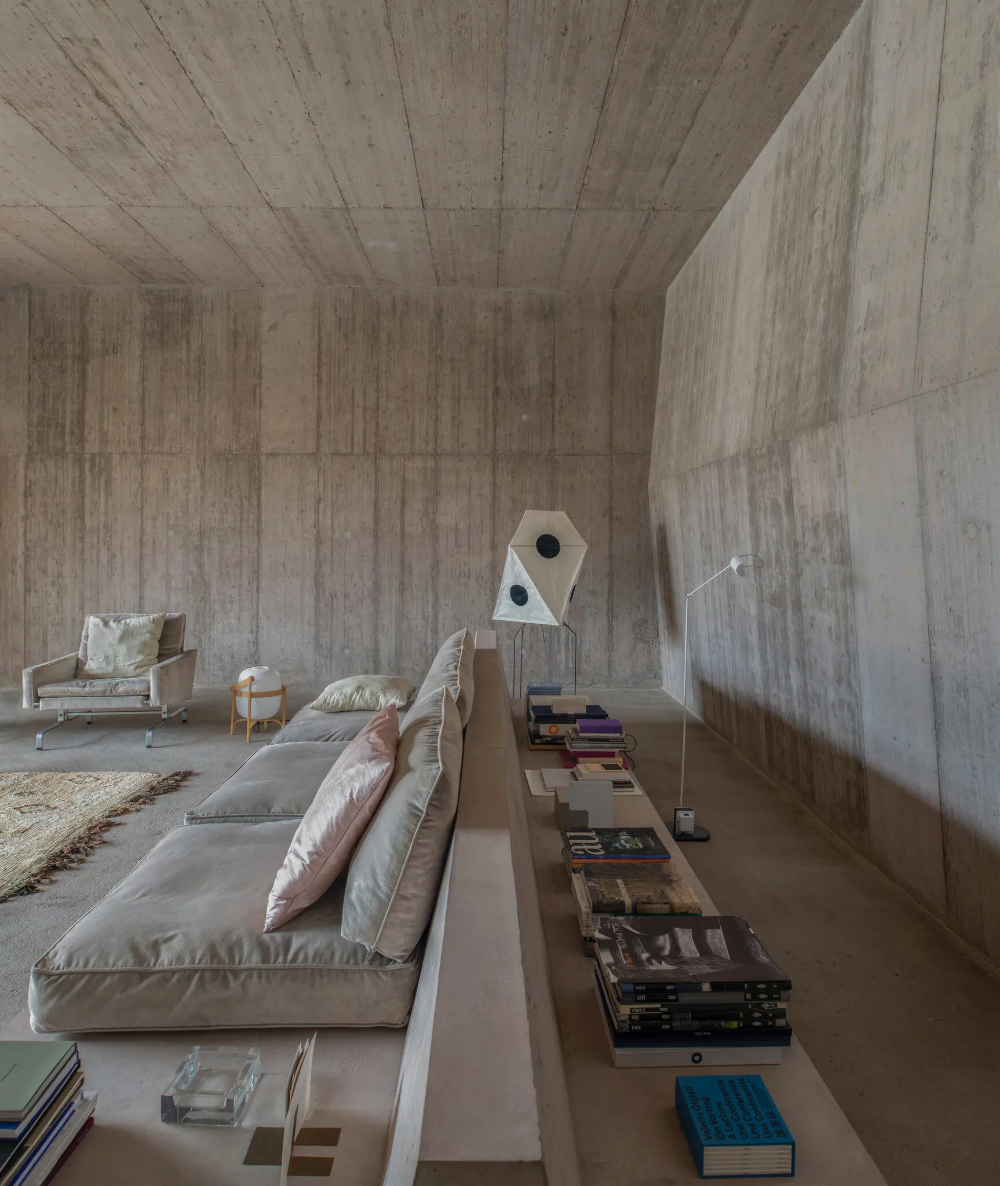 315322411426433007_An Architect Who’s Known for Aesthetic Purity and Counts Kanye West as a Client (Published 2021)