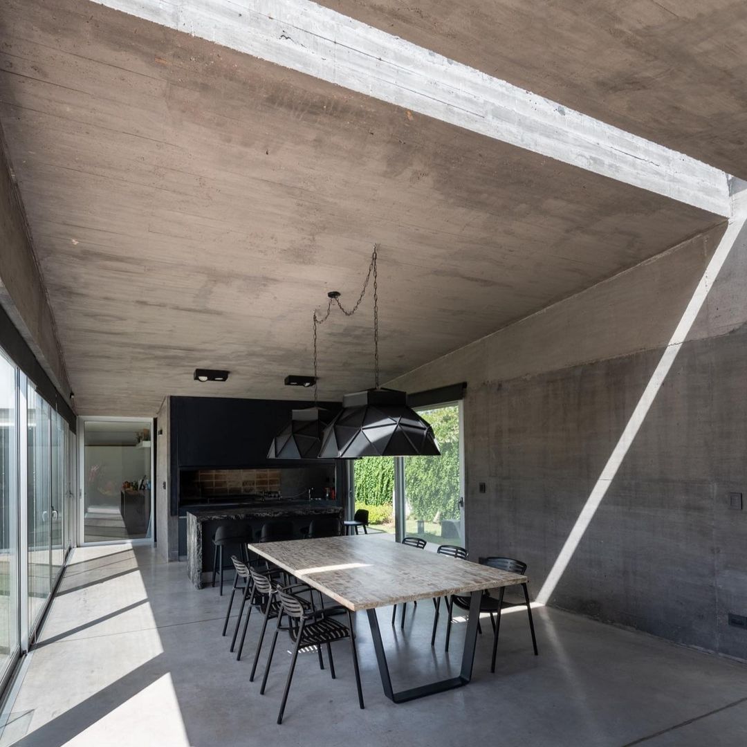 2022-04-02_20-43-02_UTC_4