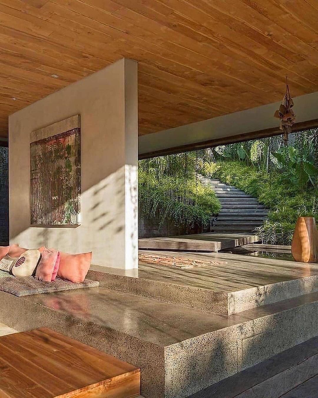 2022-04-02_00-11-08_UTC_2